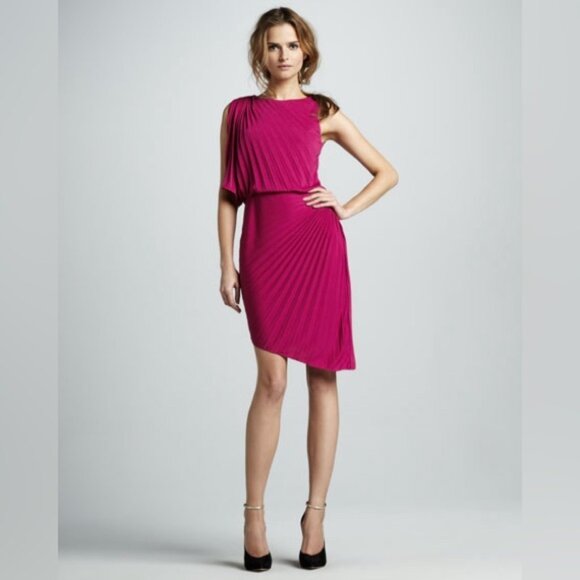 NWT HALSTON HERITAGE Asymmetric Pleated Sleeveless Dress Bright Magenta Size 4